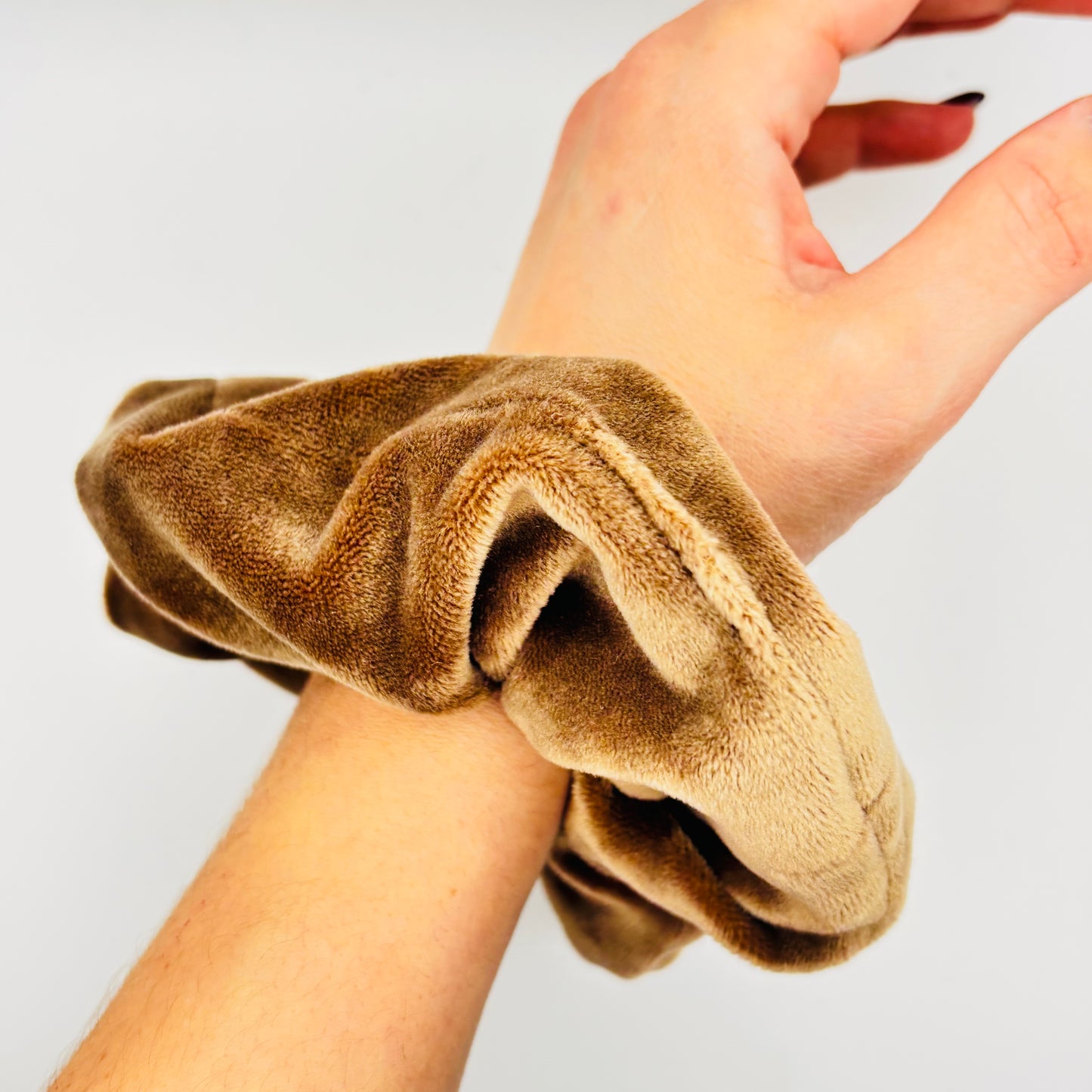 Scrunchies βελουτε