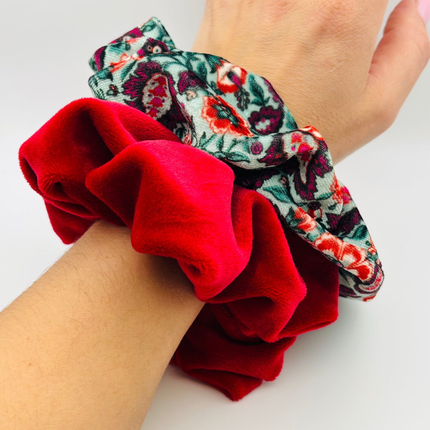 Scrunchies Μαλλιών (βελούδο)