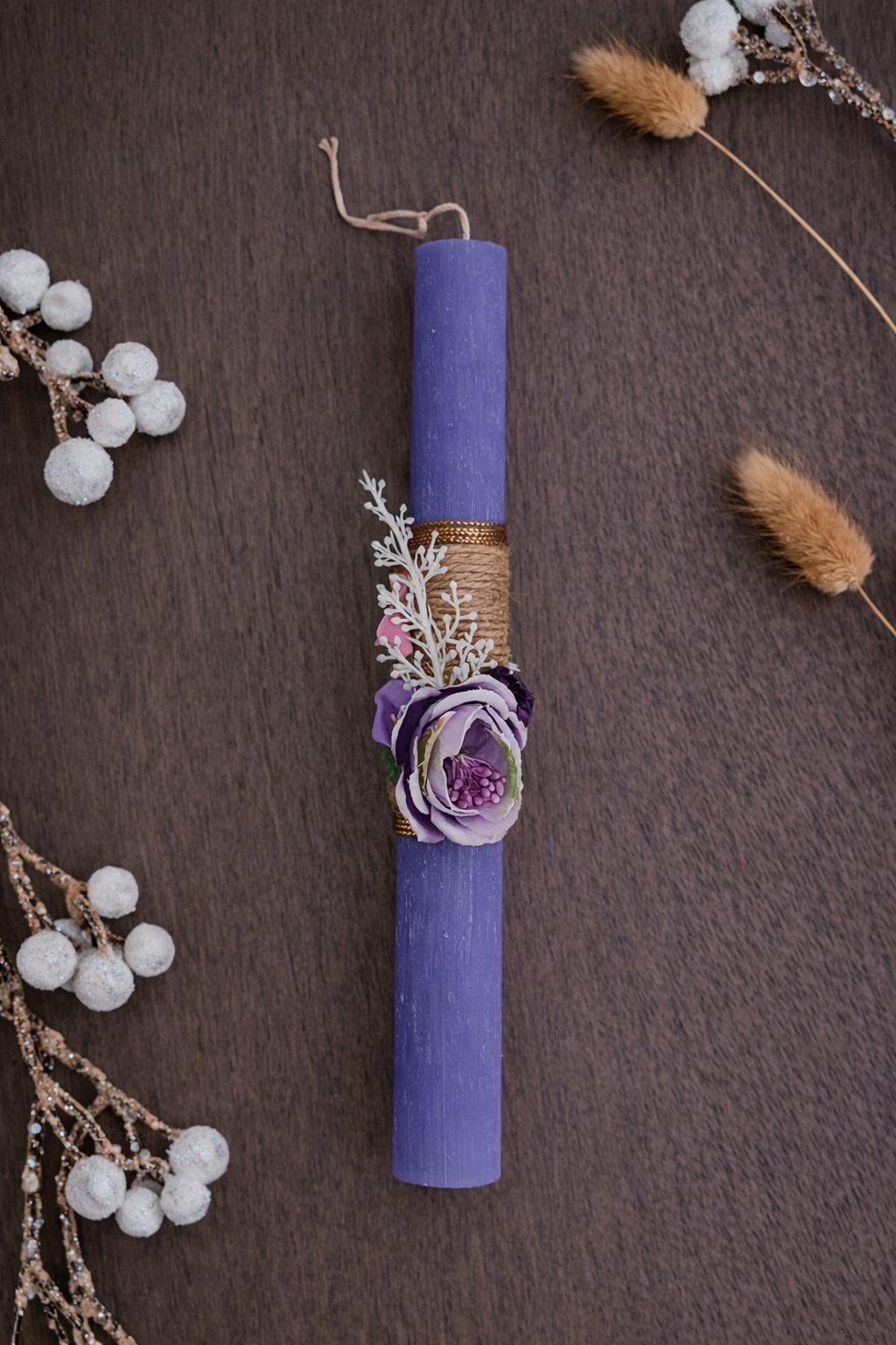 Χειροποίητη Πασχαλινή Λαμπάδα – Μωβ λουλούδια