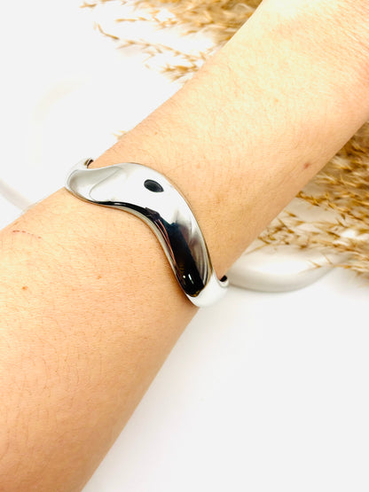 Χειροπέδα Siri